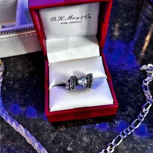 ❤️STUNNING LIGHT BLUE TOPAZ APPX 1-2 KARATS IN STERLING SILVER 925 & MARCASITE❤️